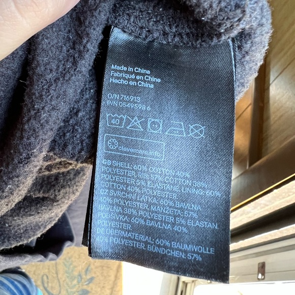 🖤Woman’s or mens H&M I like my eyelashes as black as my heart hoodie🖤 - Picture 3 of 16